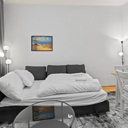 Modern Apartment Close To Center - 2Br فيينا المظهر الخارجي الصورة